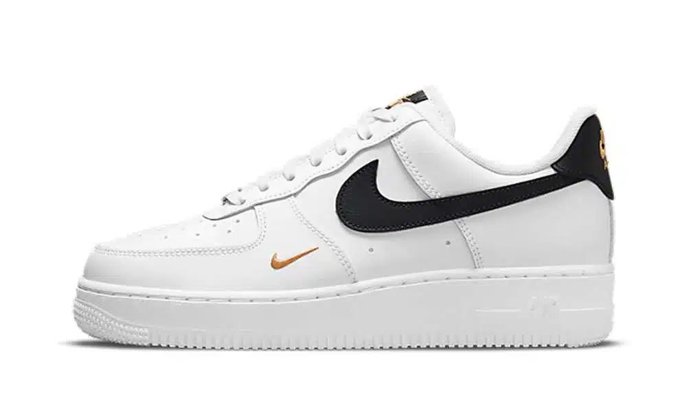Air Force 1 "Essential Black/White"