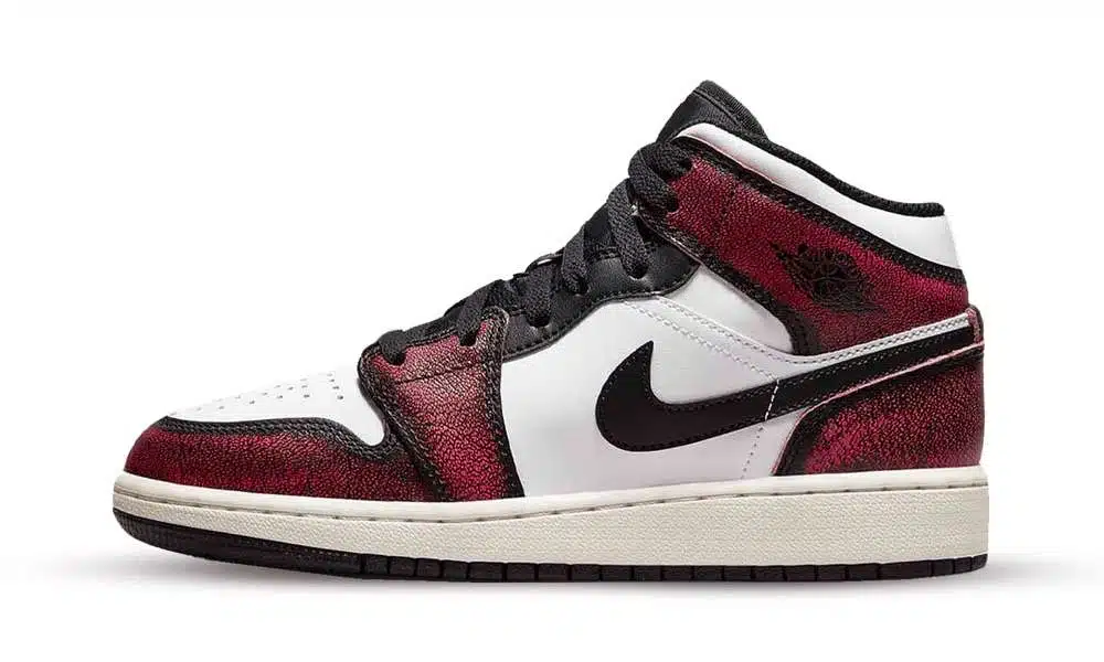 Jordan 1 Mid "Wear-Away Chicago"